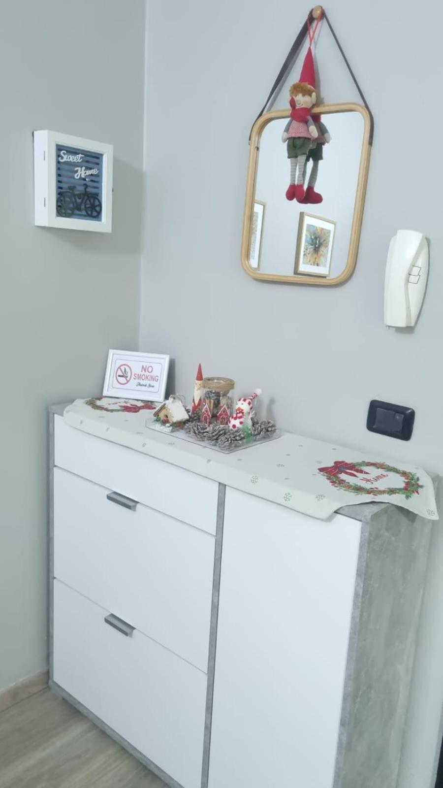 Nevila'S Apartment Тирана Екстер'єр фото
